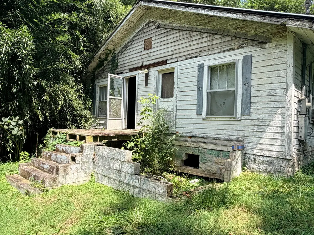 727 Black Jack Rd, Rockwood, TN 37854 - #1