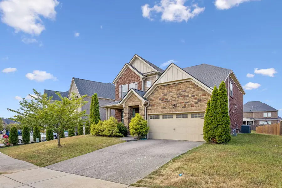 5032 Napoli Dr, Mount Juliet, TN 37122 - #2