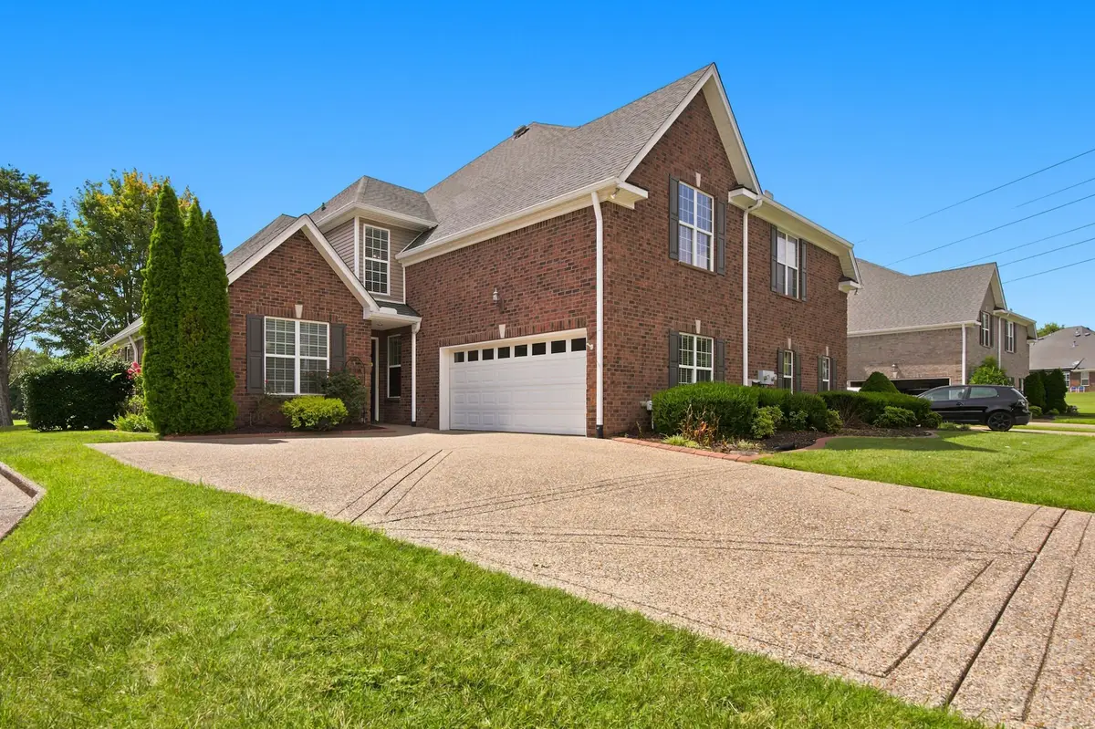 1009 Larkwood Dr, Hermitage, TN 37076 - #1