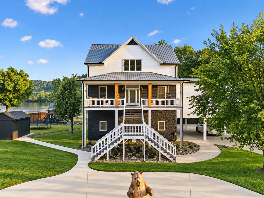 1001 Cumberland Dr, Chapmansboro, TN 37035 - #2