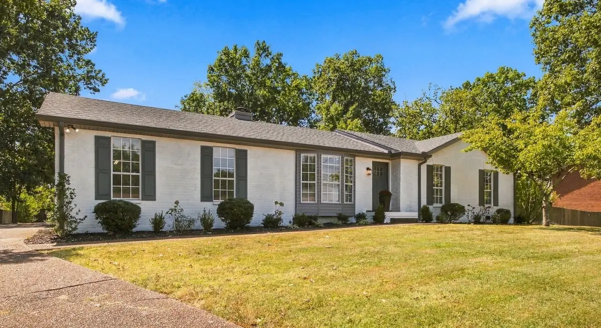 137 Luna Ln, Hendersonville, TN 37075 - #1