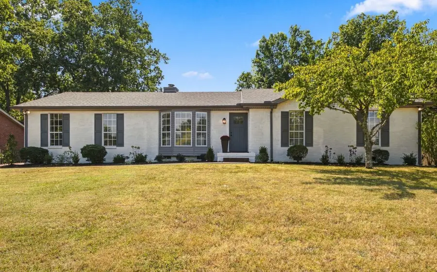 137 Luna Ln, Hendersonville, TN 37075 - #2