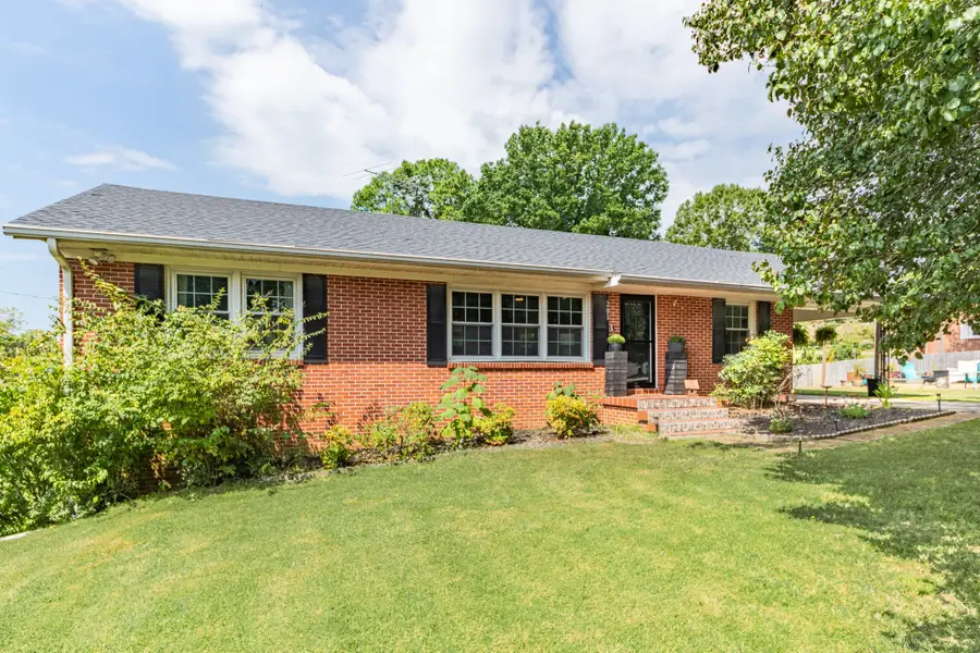 201 N Hardin Dr, Columbia, TN 38401 - #2