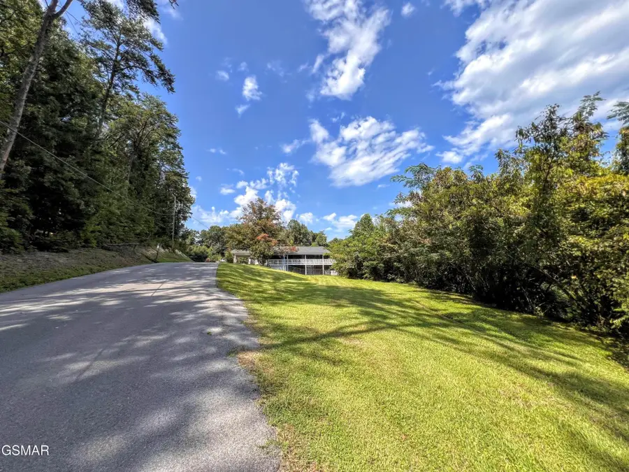 2531 Highland Park Drive, Pigeon Forge, TN 37863 - #2