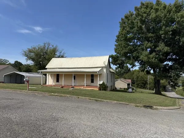 107 Twin Oaks Dr, Bell Buckle, TN 37020