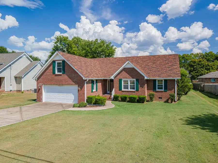 303 Springdale Dr, Columbia, TN 38401 - #2