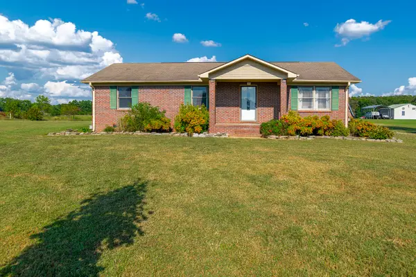 25 Mandy Ln, Fayetteville, TN 37334