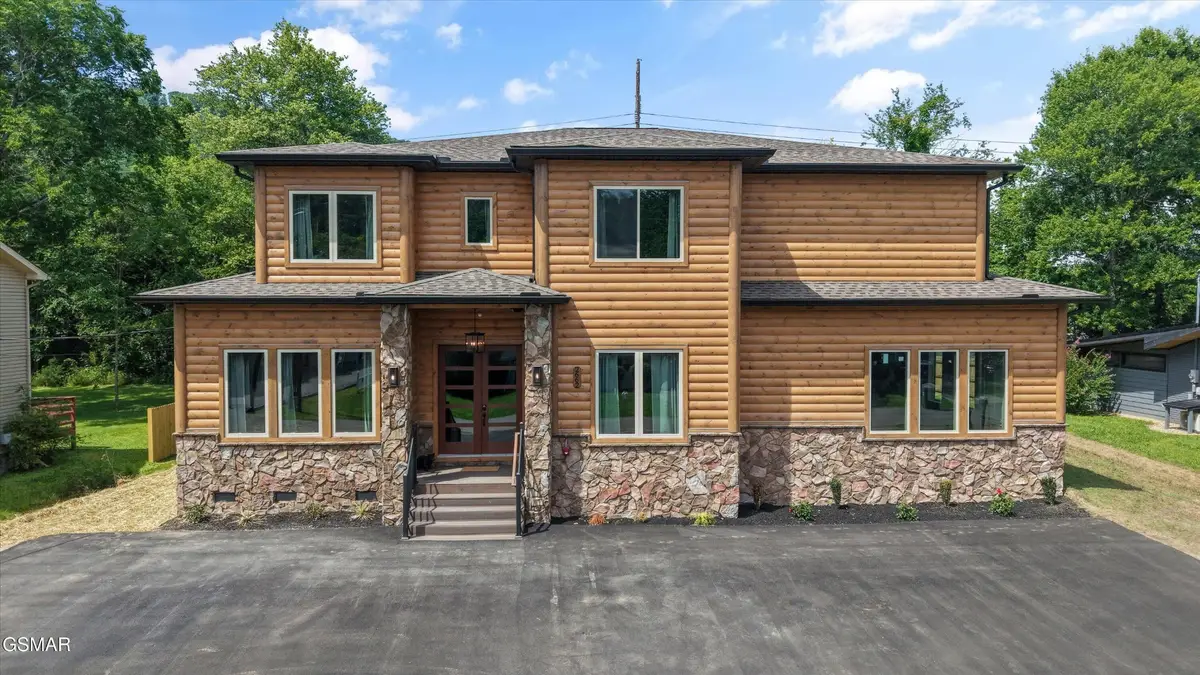 2662 High Valley Drive, Pigeon Forge, TN 37863 - #1