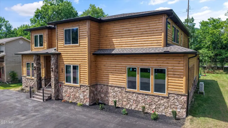 2662 High Valley Drive, Pigeon Forge, TN 37863 - #3
