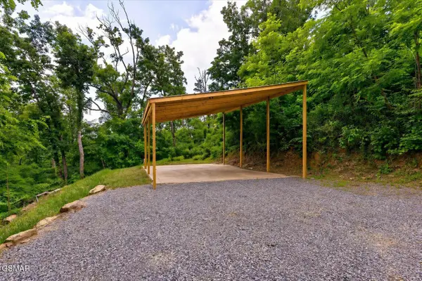 449 Troy Drive, Pigeon Forge, TN 37863