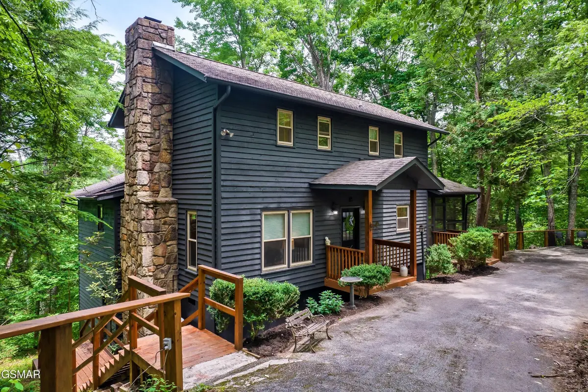 3282 Emerald Springs Loop, Pigeon Forge, TN 37862 - #1