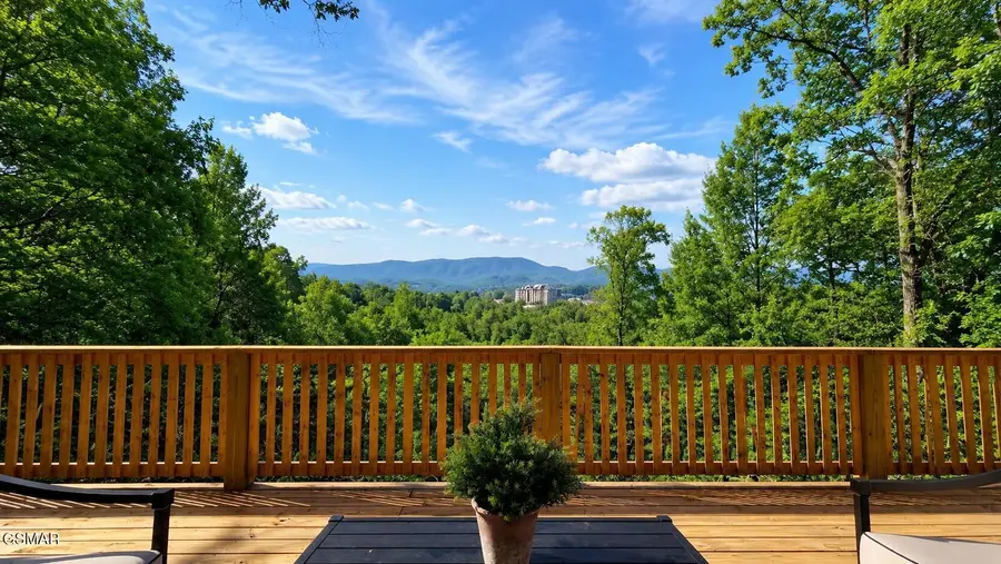 2417 Sylvan Glen Way, Pigeon Forge, TN 37863 - #2