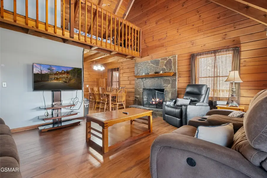 1122 Eagle Pointe Way, Pigeon Forge, TN 37863 - #2