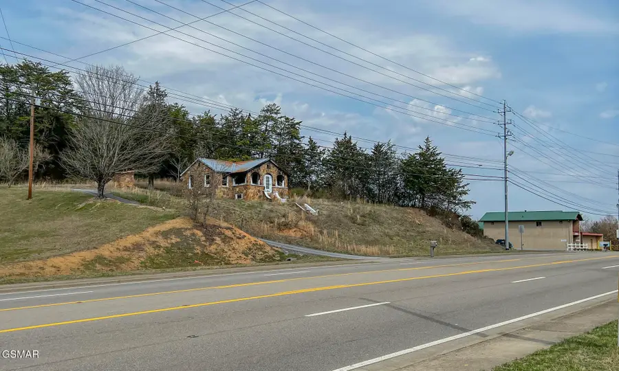 1170 Wears Valley Road, Pigeon Forge, TN 37863 - #2