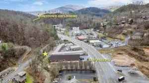 833 Sleepy Hollow Road, Gatlinburg, TN 37738 - #2