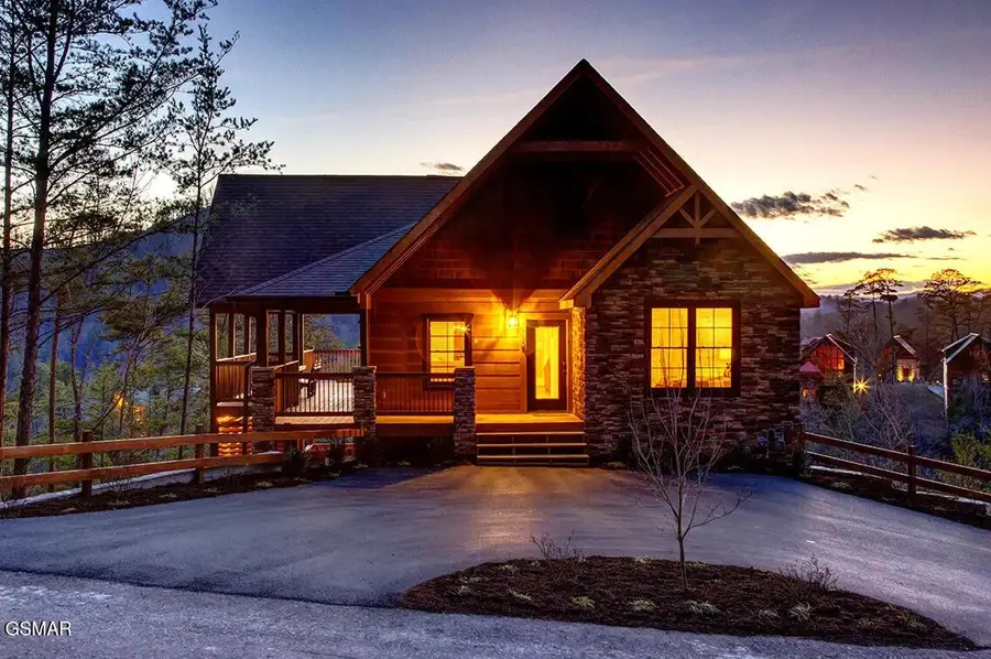 1205 Parkview Vista Way, Pigeon Forge, TN 37862 - #2