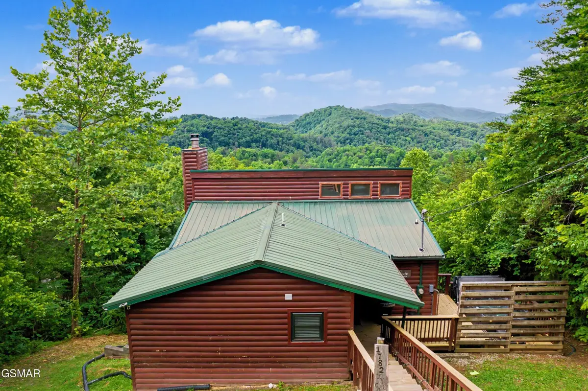 1782 Red Bone Way, Sevierville, TN 37876 - #1