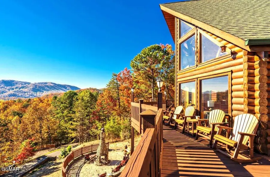 2748 Cats Paw Lane, Sevierville, TN 37862 - #2