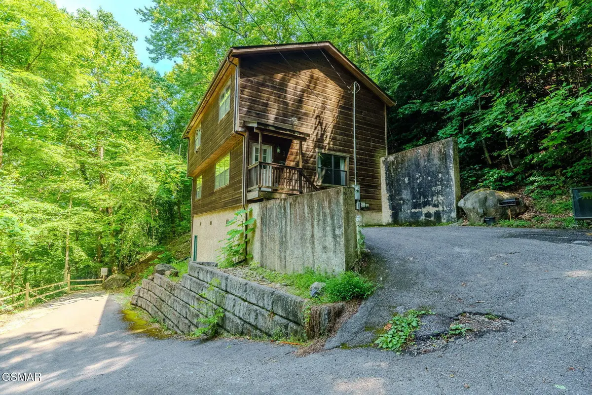 933 Ski Mountain Road, Gatlinburg, TN 37738 - #1