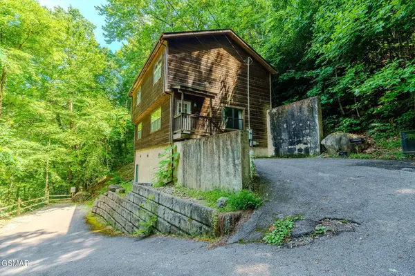 933 Ski Mountain Road, Gatlinburg, TN 37738