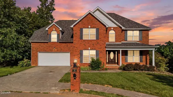8342 Bay Garden Lane, Knoxville, TN 37938