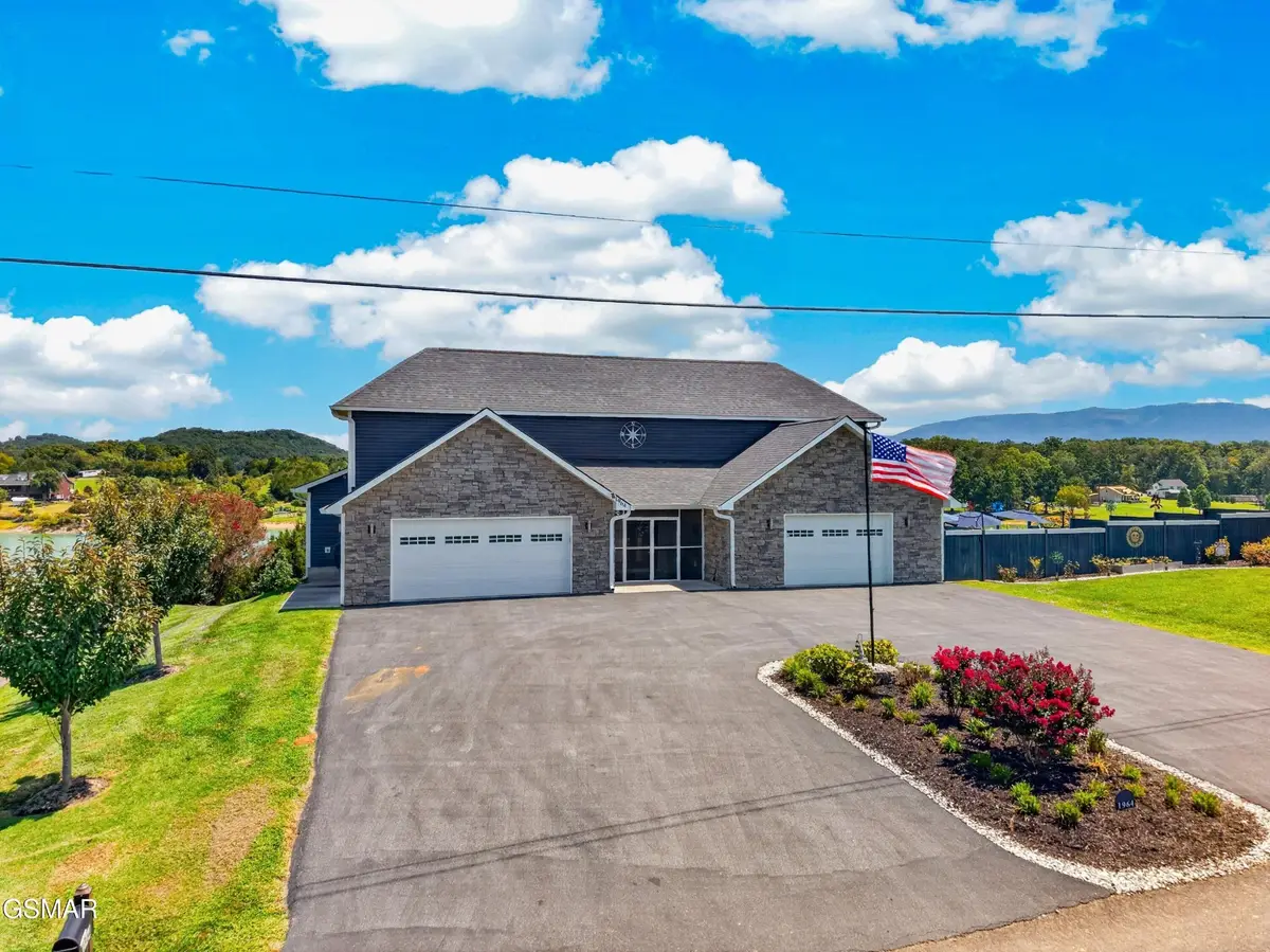 1964 Harbor Hills, Dandridge, TN 37725 - #1