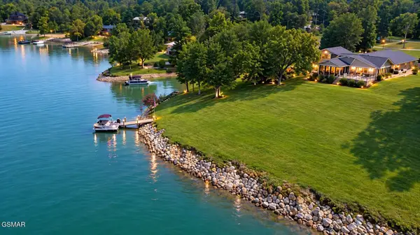 1230 Owens Lane, Dandridge, TN 37725