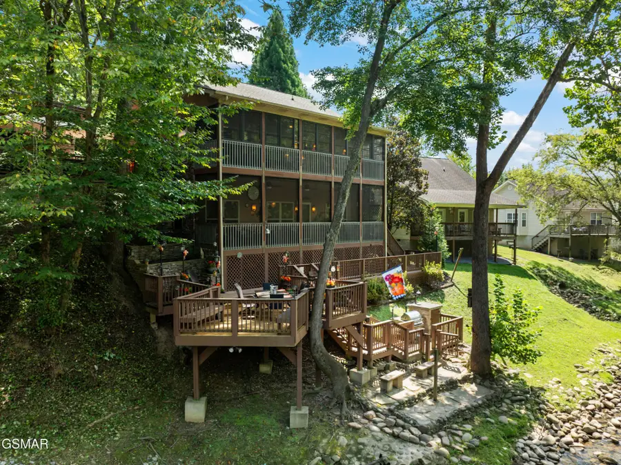 726 Plantation Drive, Pigeon Forge, TN 37863 - #2