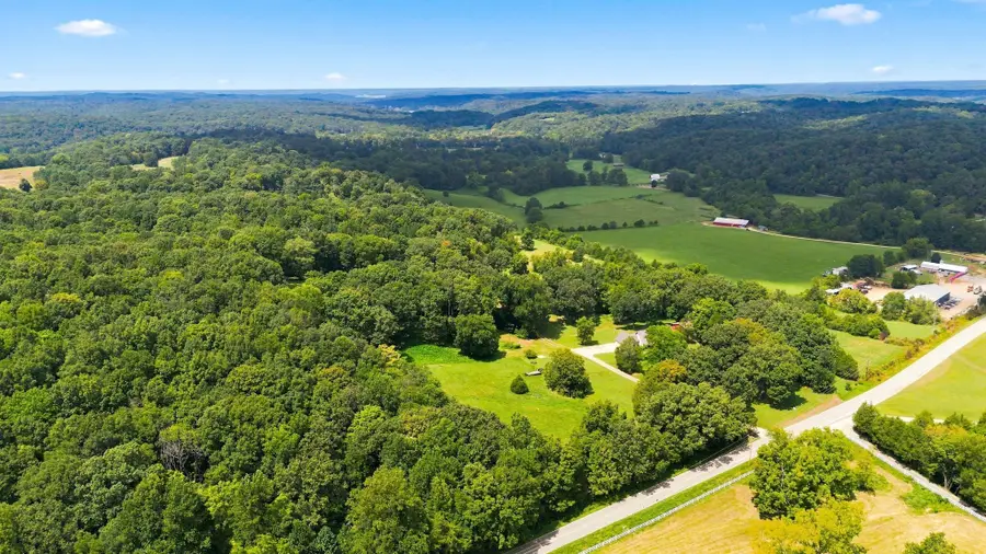 3065 Clydeton Rd, Waverly, TN 37185 - #3