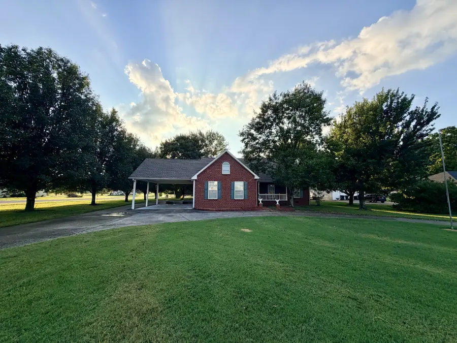 759 Rock Springs Rd, Castalian Springs, TN 37031 - #2