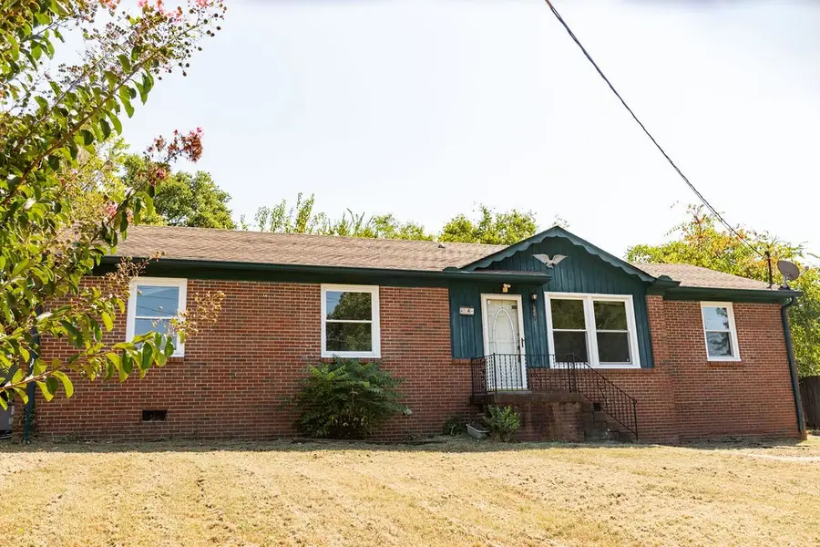 214 Cindy Pl, Goodlettsville, TN 37072 - #2