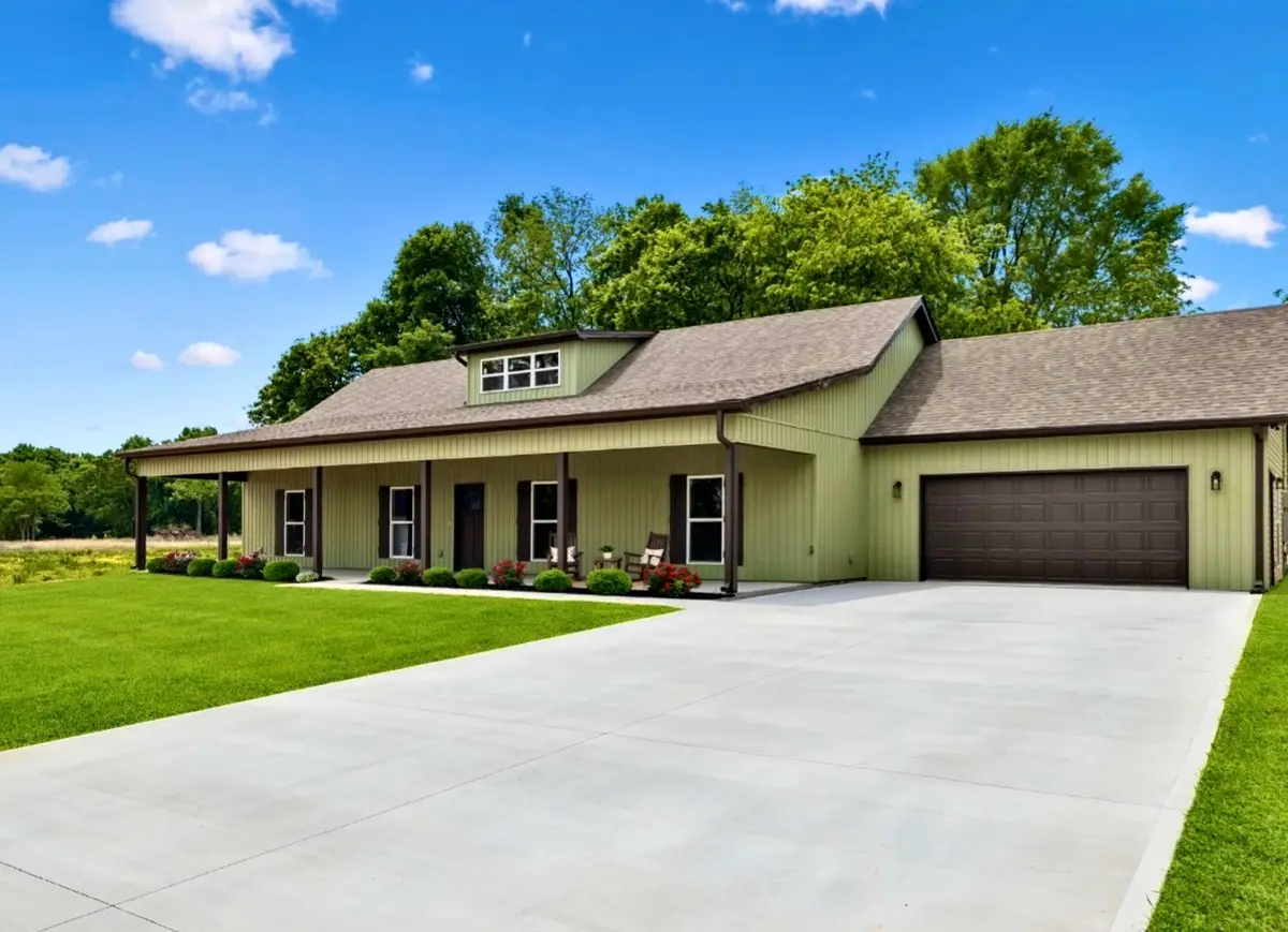 132 Whitaker Road, Shelbyville, TN 37160 - #1