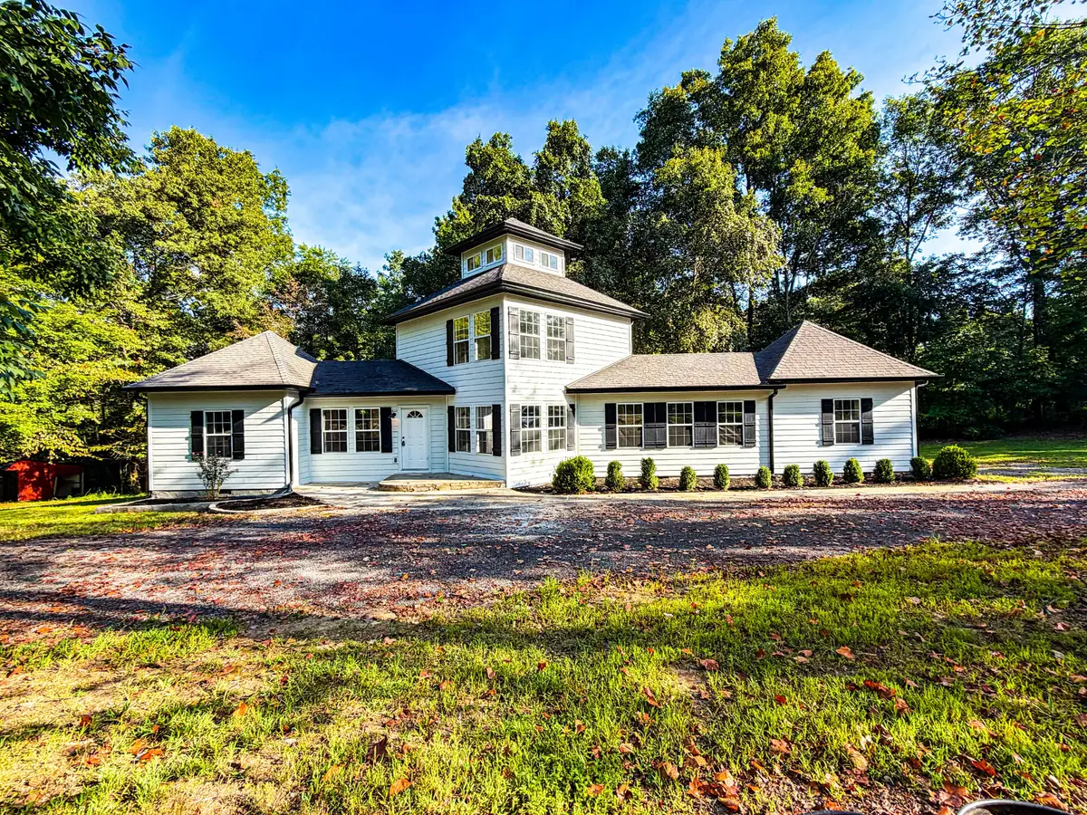 397 Buck Perry Rd, Bethpage, TN 37022 - #1