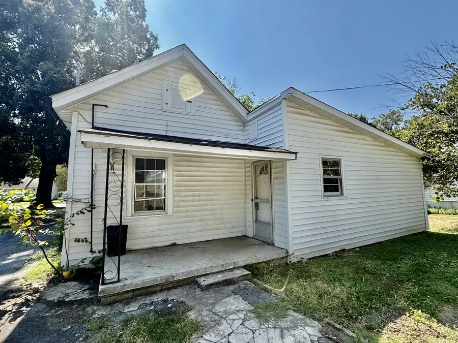 503 E Grundy St, Tullahoma, TN 37388 - #3