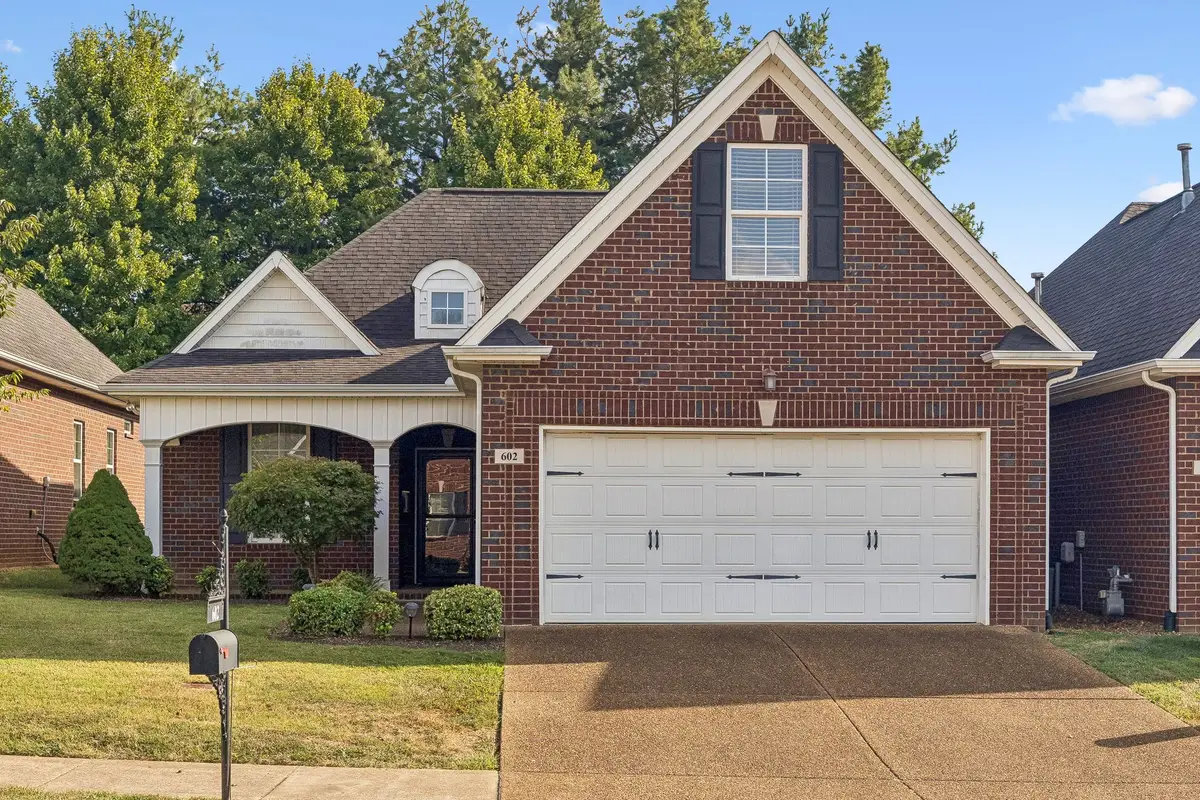 602 Indian Ridge Cir, White House, TN 37188 - #1