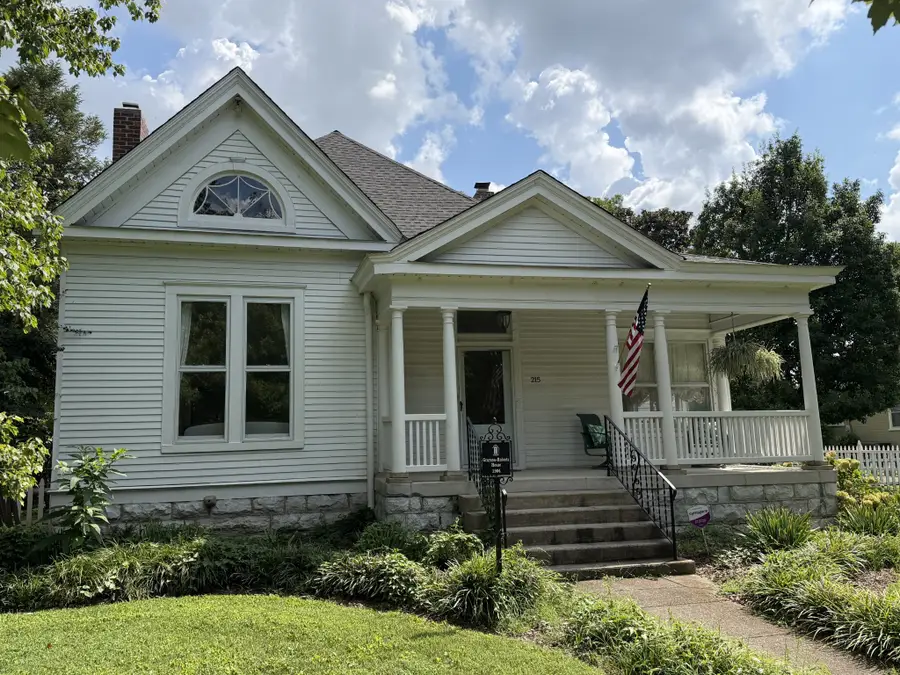 215 4th Ave S, Franklin, TN 37064 - #2
