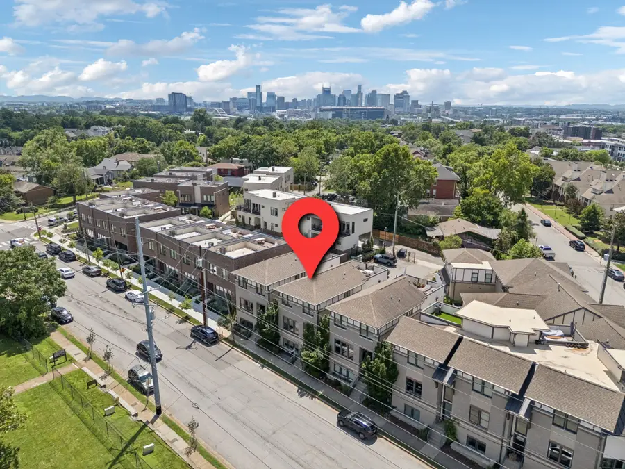 206 S 10th St, Nashville, TN 37206 - #3