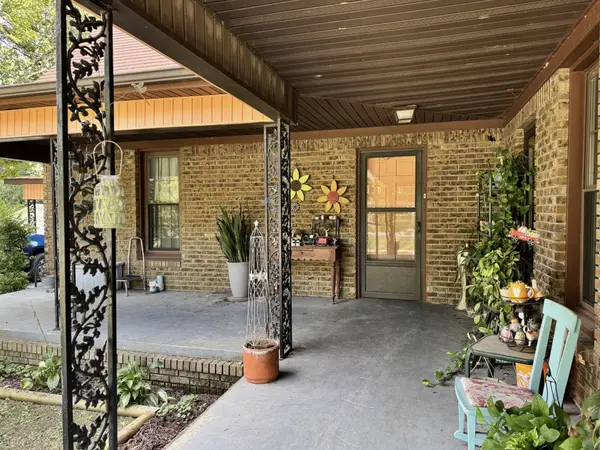 109 W 1st St, Iron City, TN 38463
