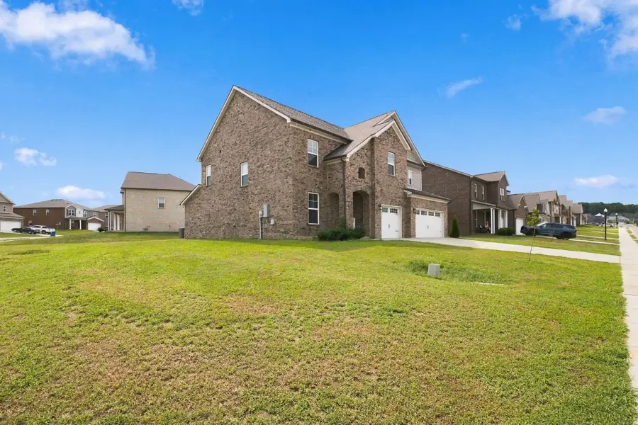 901 Carnation Dr, Smyrna, TN 37167 - #3