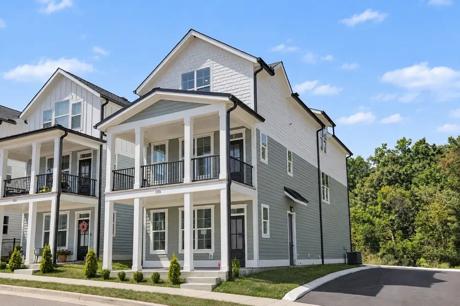 135 Stella Dr, Nashville, TN 37209 - #3