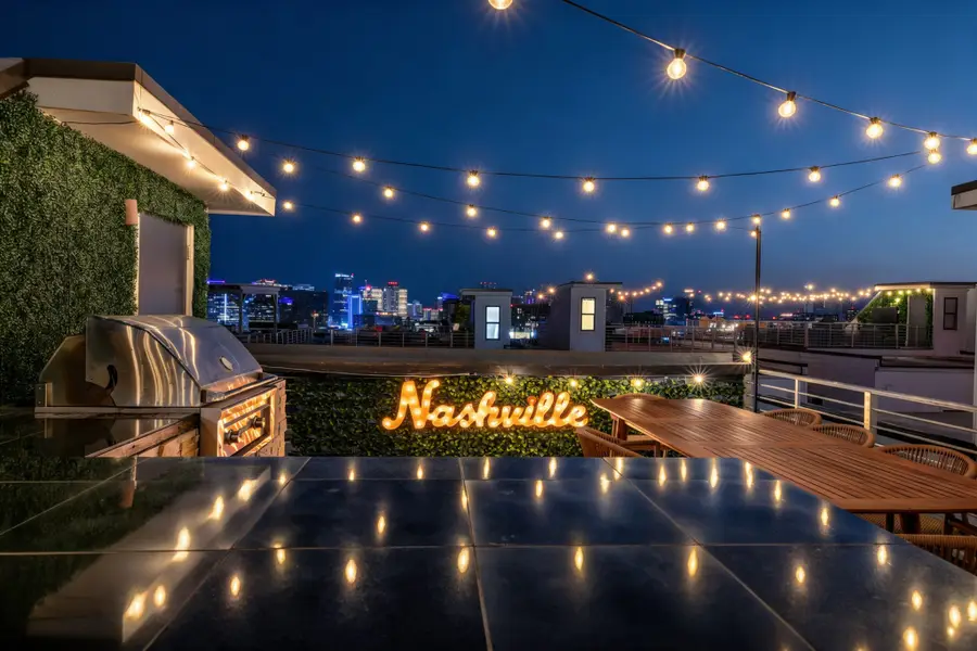 1013 11th Ave S, Nashville, TN 37203 - #2