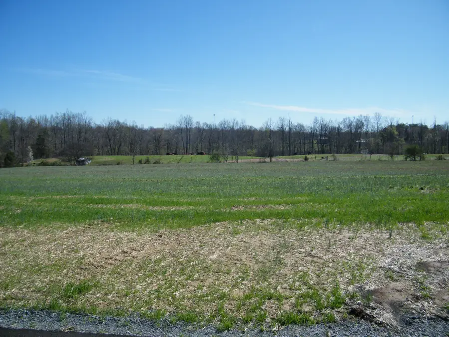 260 Daniel Lane, Westmoreland, TN 37186 - #2