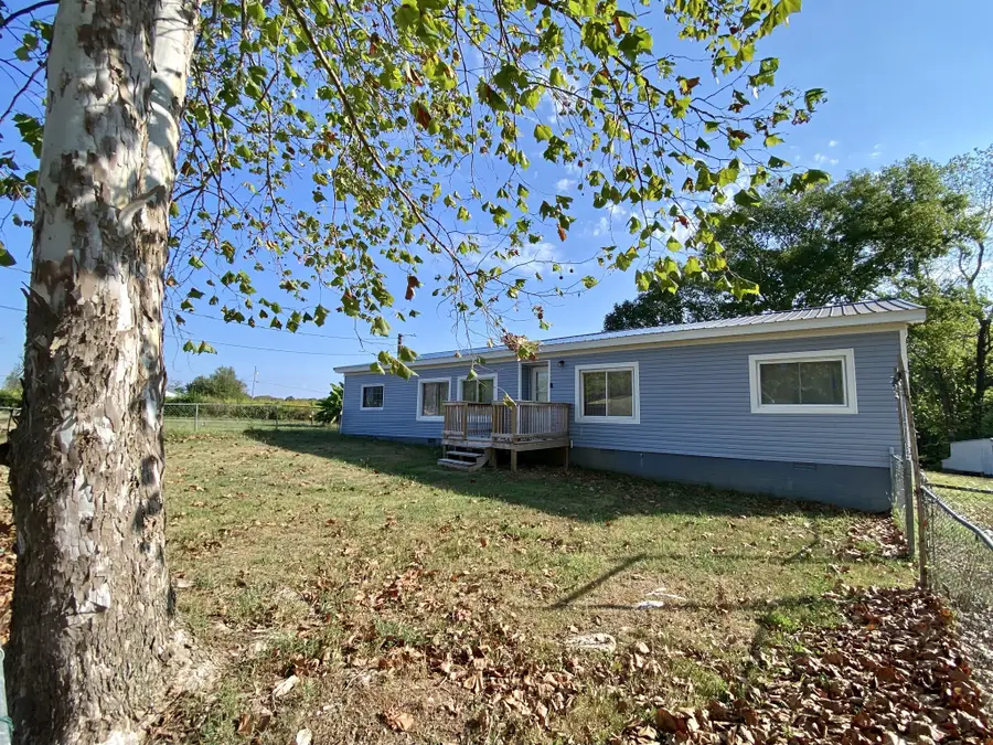 611 Burns Rd, Shelbyville, TN 37160 - #2