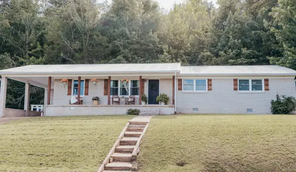 618 S High St, Waynesboro, TN 38485