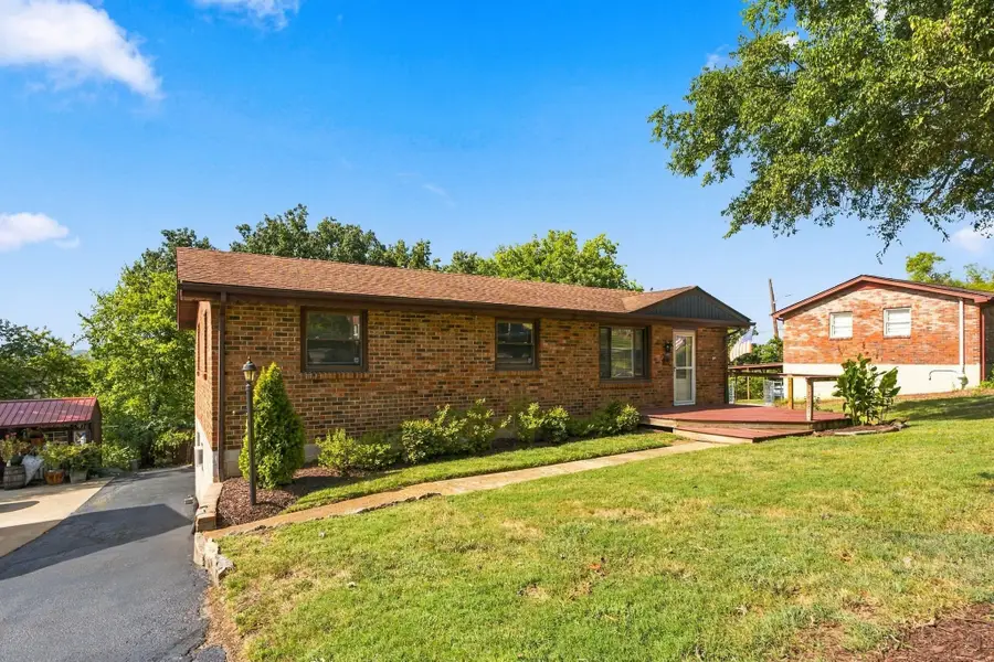 6523 Cougar Dr, Nashville, TN 37209 - #2