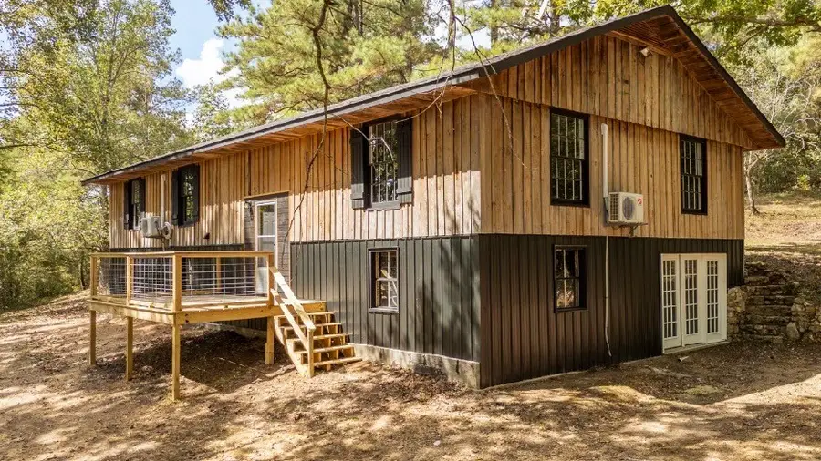 1317 Shawnettee Rd, Collinwood, TN 38450 - #2