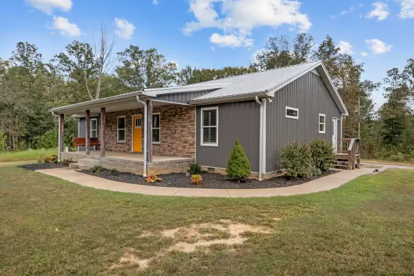 2250 Butcher Ridge Rd, Cumberland Furnace, TN 37051