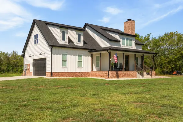 1271 Rock Springs Rd, Bethpage, TN 37022