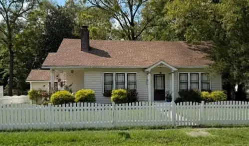 214 Pennsylvania Ave, Lebanon, TN 37087 - #1