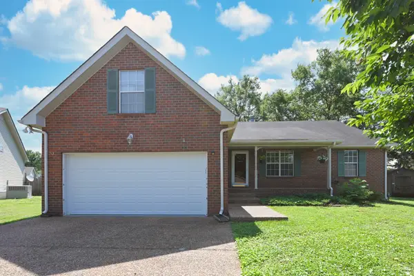621 Kingsway Dr, Old Hickory, TN 37138